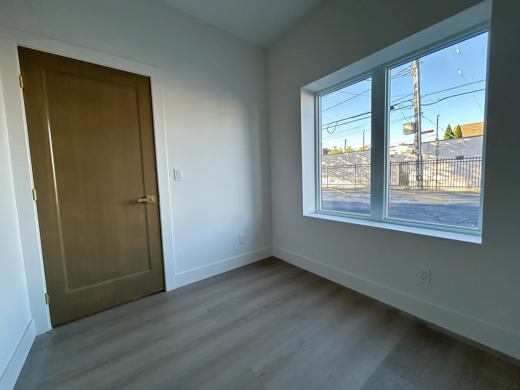 1485 Erie St, Bedroom